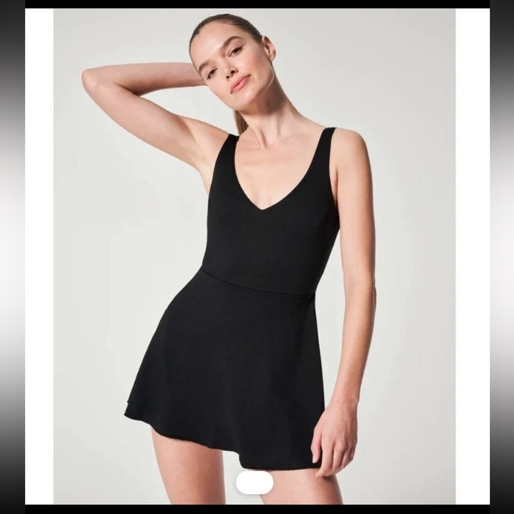 NWT SPANX shape™ Shaping Piqué Pull-On Swim Dress Very Black  Resort Wear